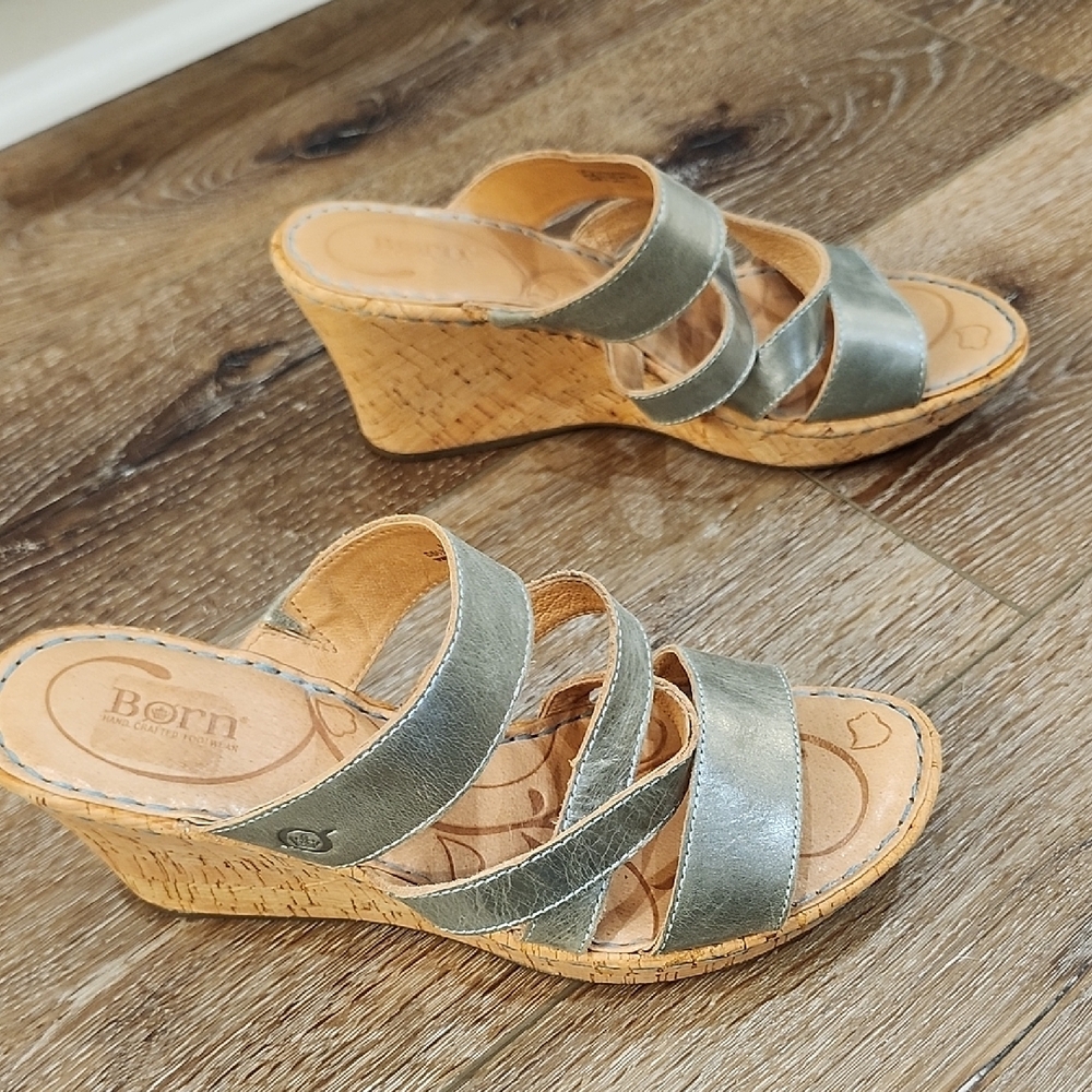 EUC Born Cork Metallic Silver Wedge Sandals Beach Festival Boho Resortwear Sz 9 - Picture 4 of 10
